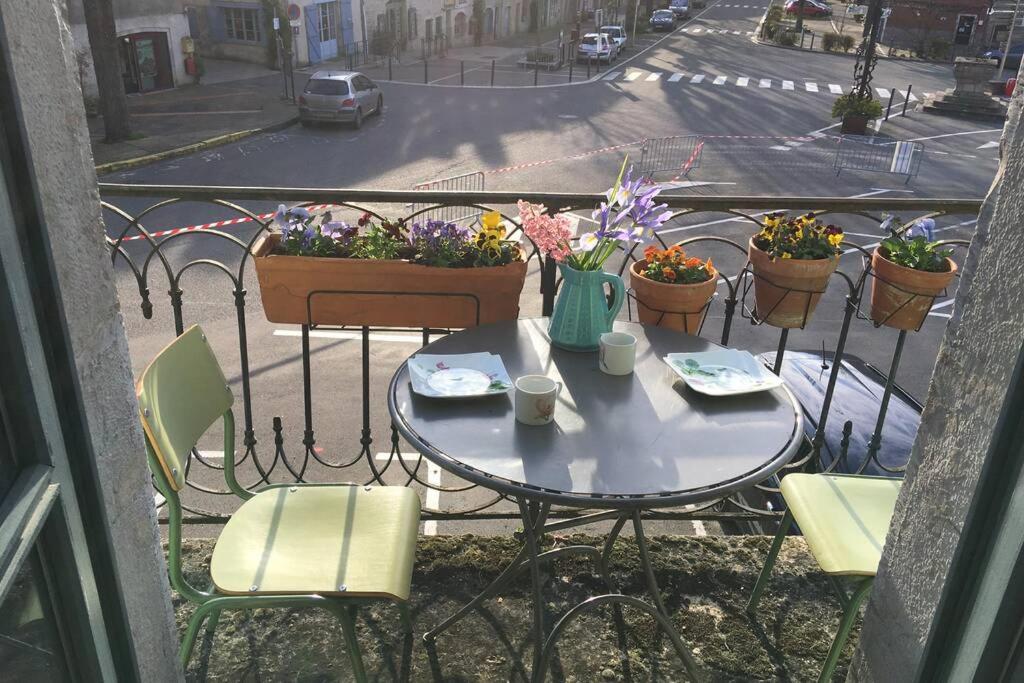 Appartement De 75 M2 Dans Maison Familiale Saint-Antonin-Noble-Val Exterior foto